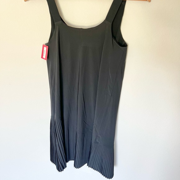 NWT Spanx Yes, Pleats! Exercise Tennis Dress in Very Black - Picture 7 of 9